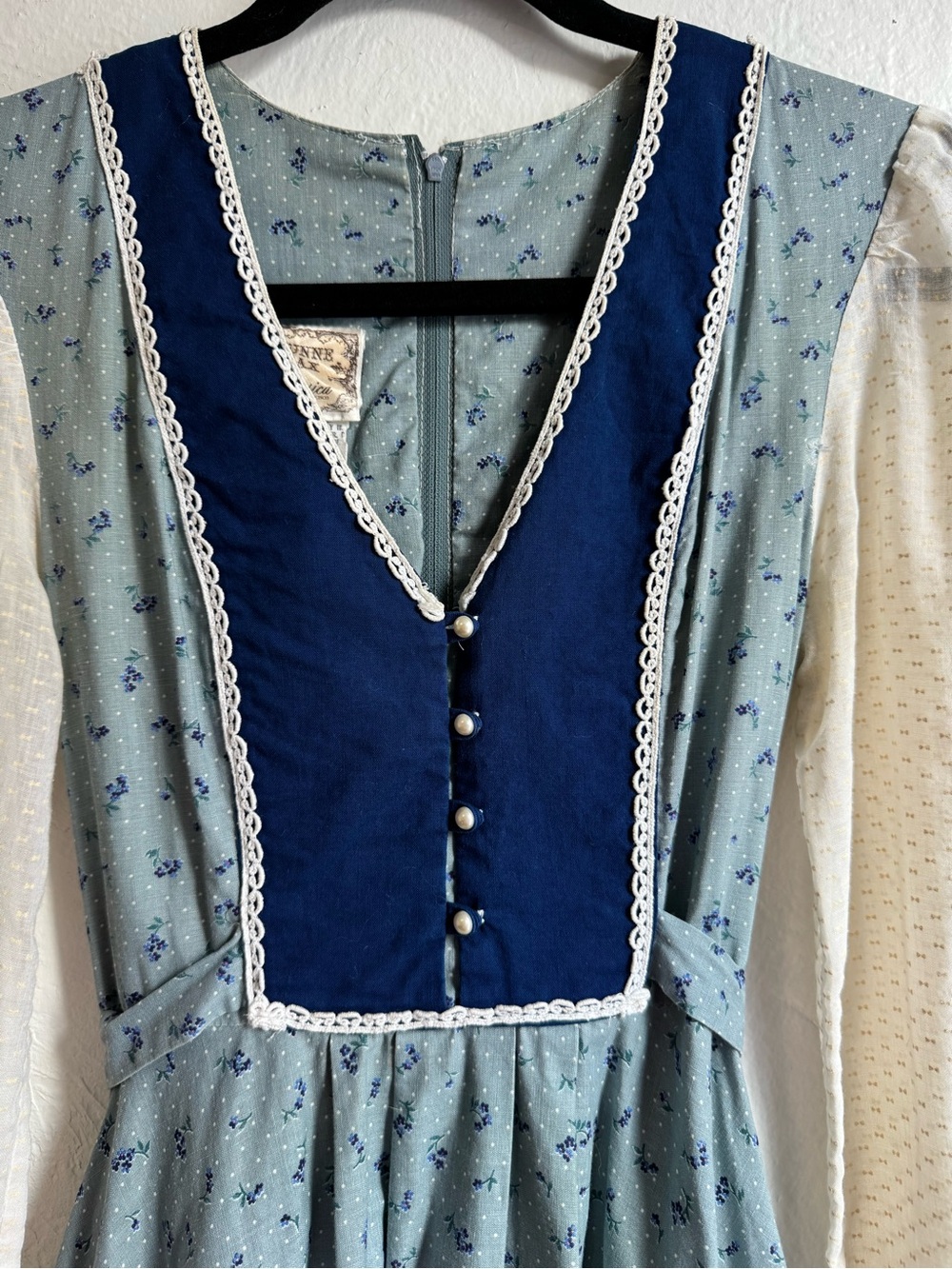 Vintage 1970s by Jessica Blue Calico Prairie Midi Dress with Contrasting Bodice - Picture 5 of 9